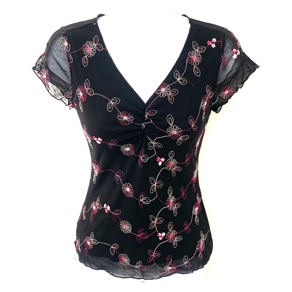Wrapper Tops - Wrapper floral embroidered cap sleeve v-neck -XS/S